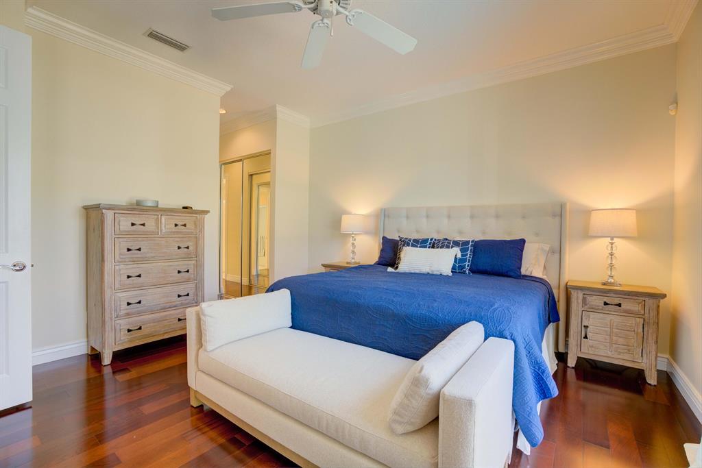 8573 SE Nicolete Lane