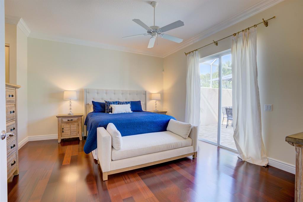 8573 SE Nicolete Lane