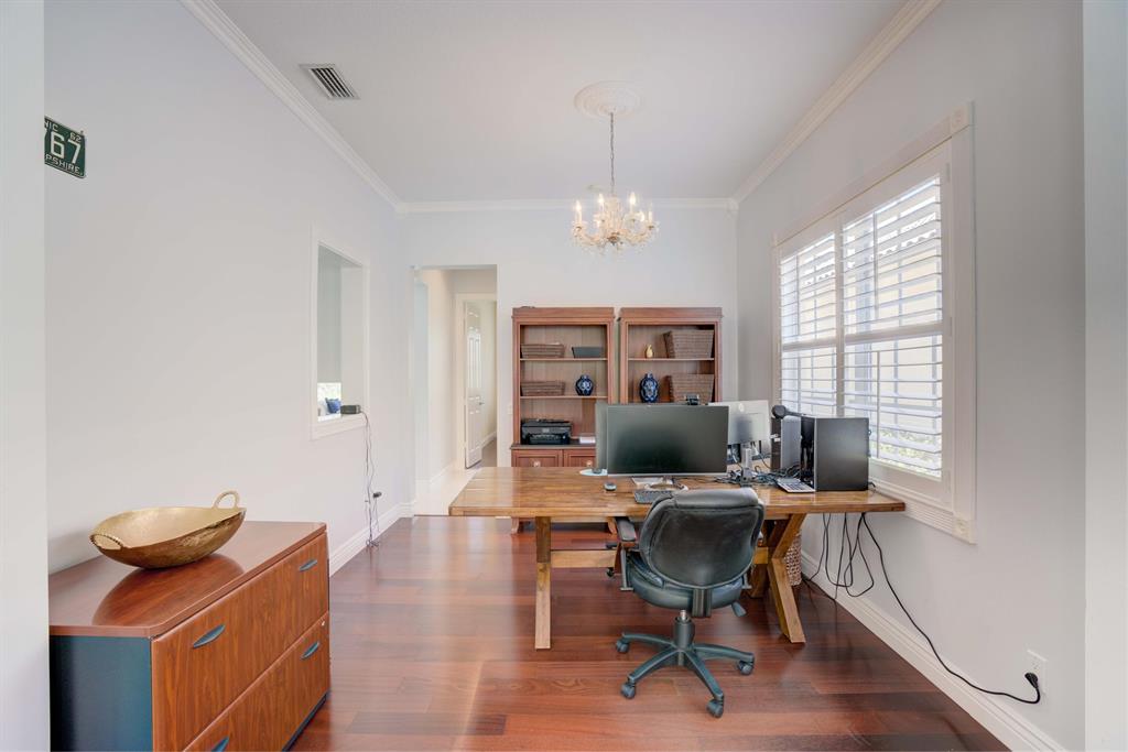 8573 SE Nicolete Lane