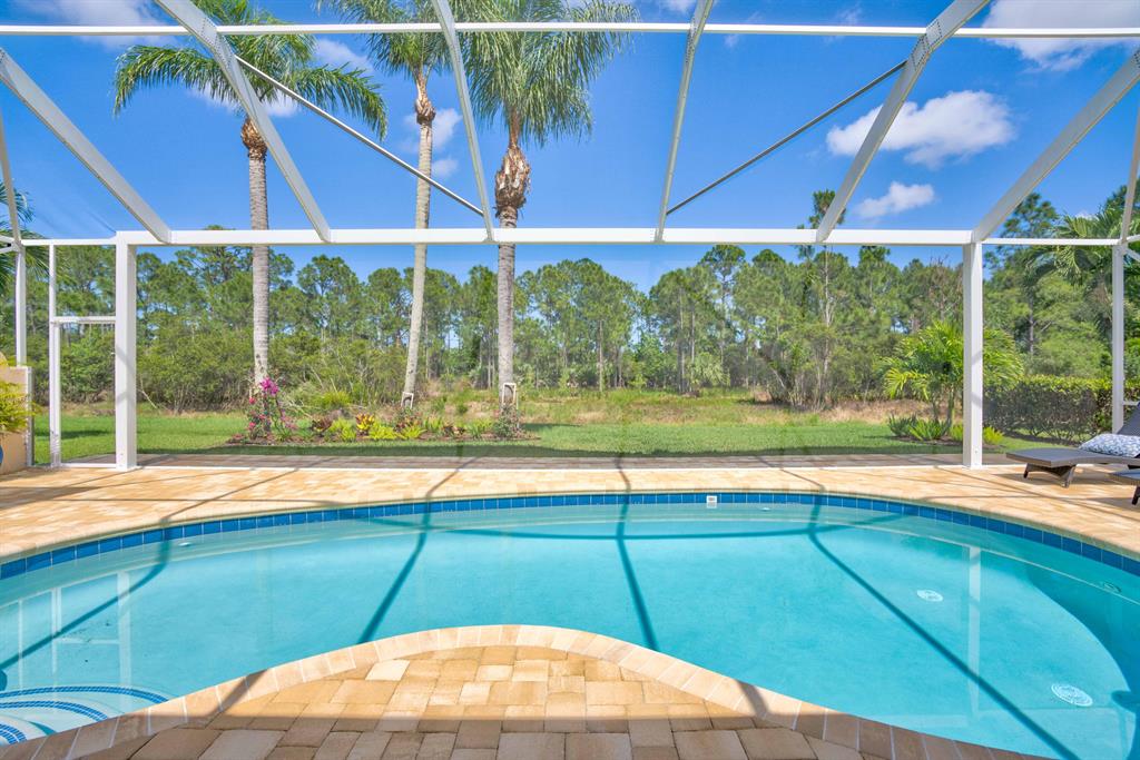 8573 SE Nicolete Lane