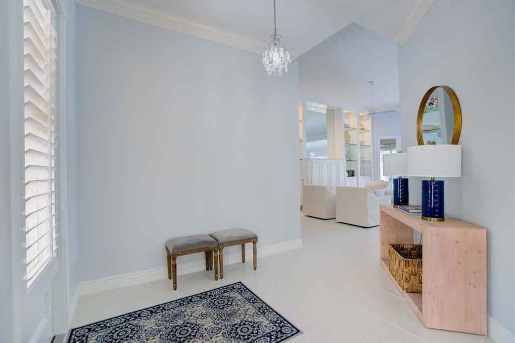 8573 SE Nicolete Lane