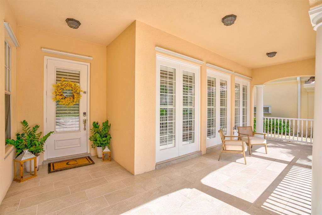 8573 SE Nicolete Lane