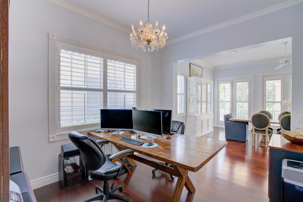 8573 SE Nicolete Lane