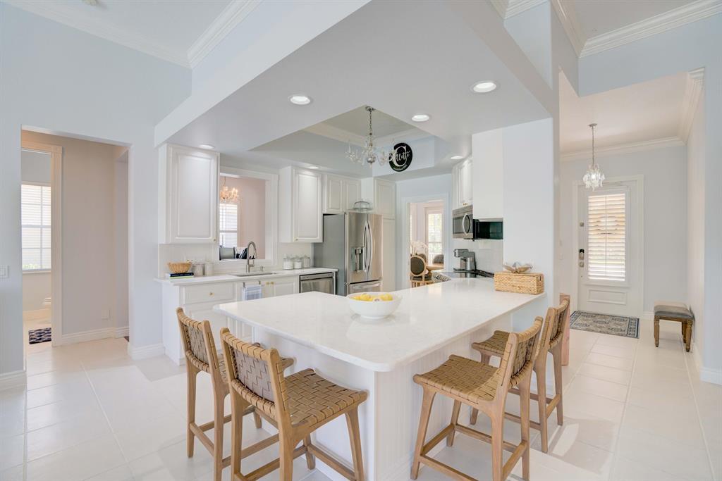 8573 SE Nicolete Lane