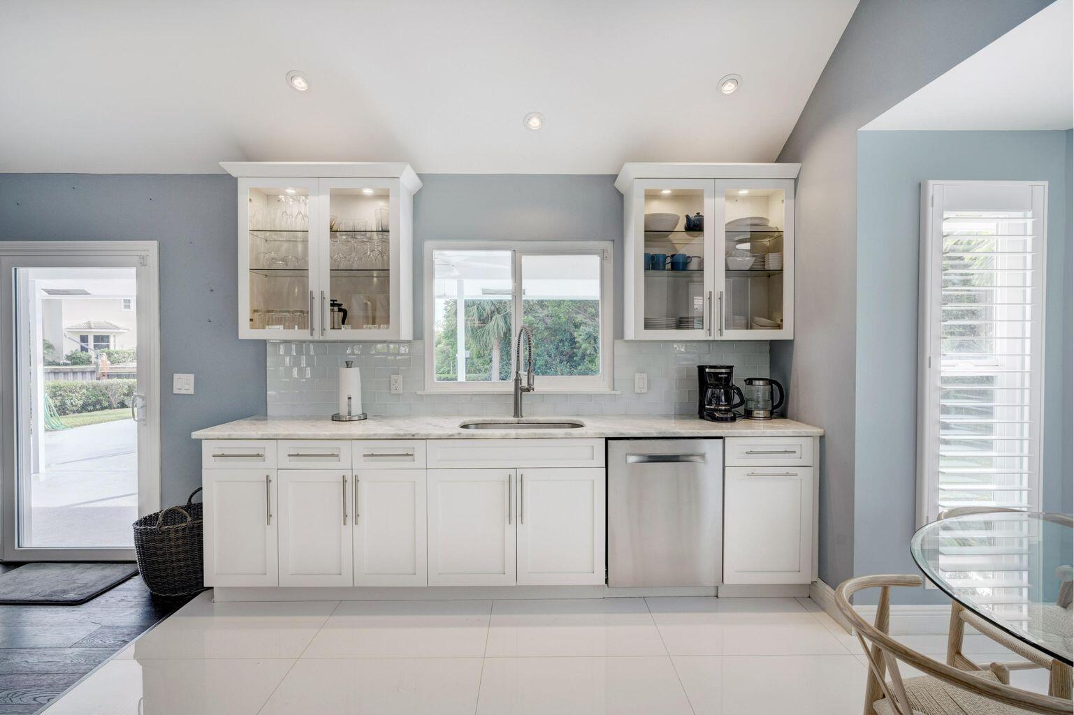 141 Pine Hill Trail W