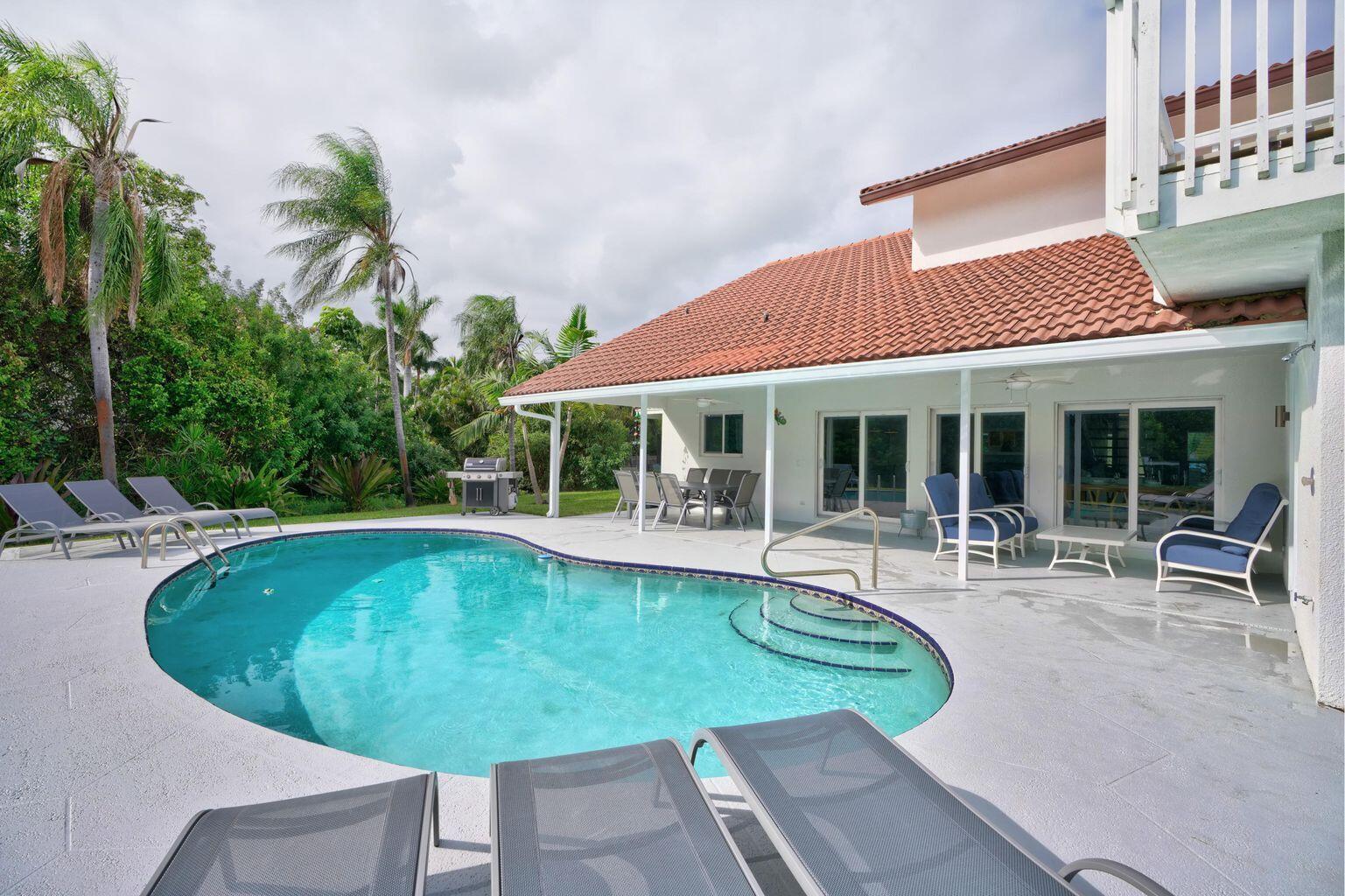 141 Pine Hill Trail W