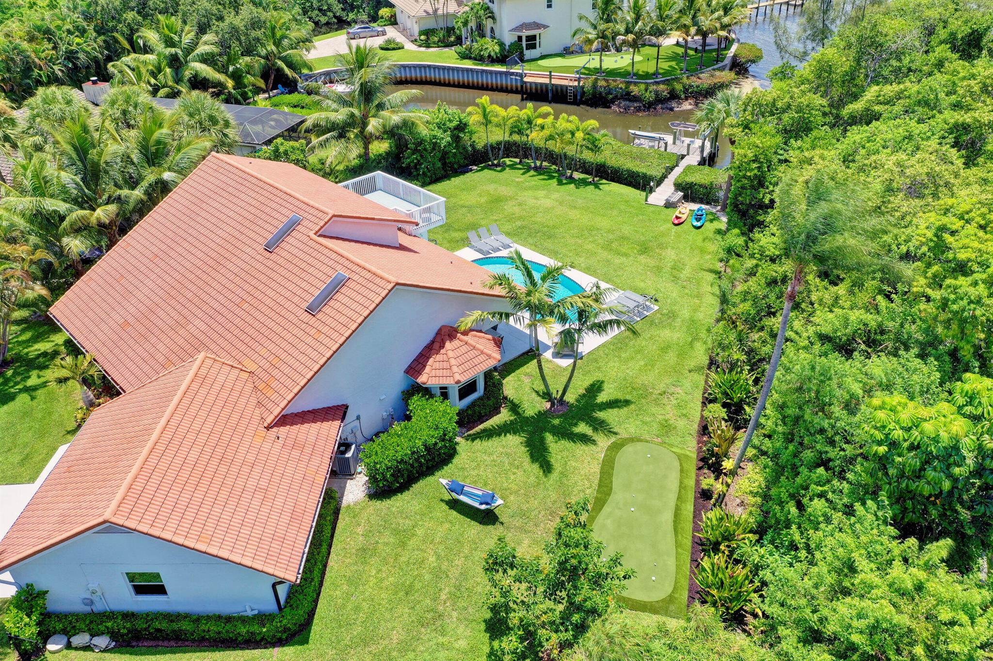 141 Pine Hill Trail W