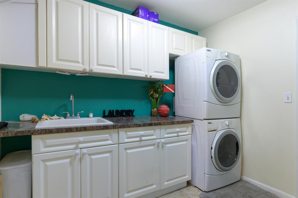 10145 Dasheen Avenue