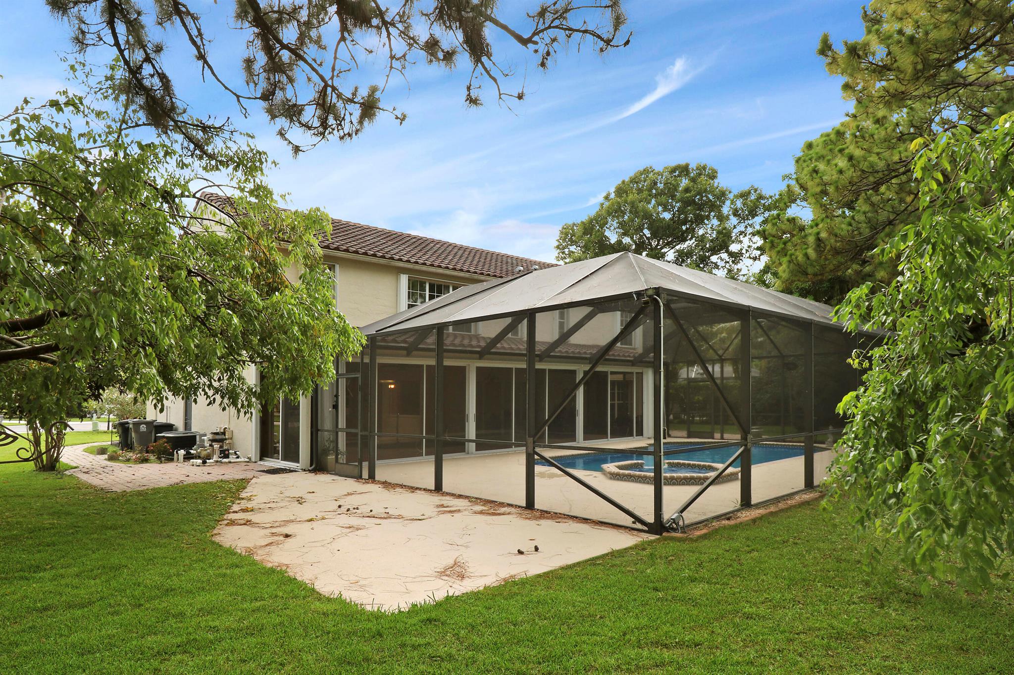 12901 Marsh Pointe Way