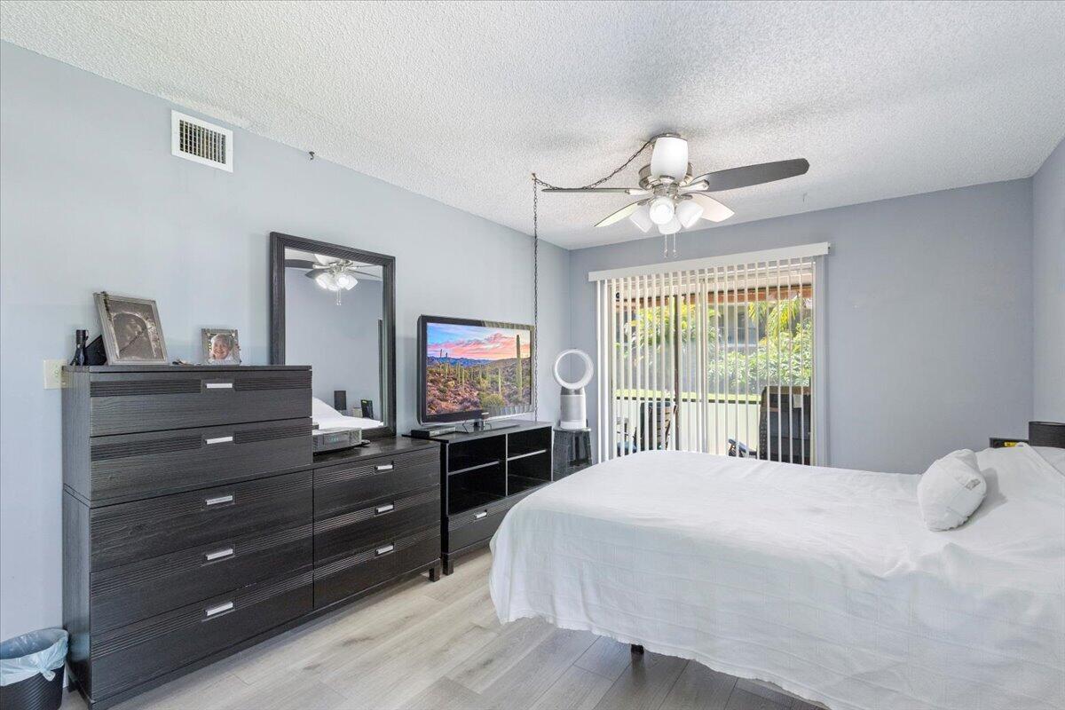 6559 Chasewood Drive C