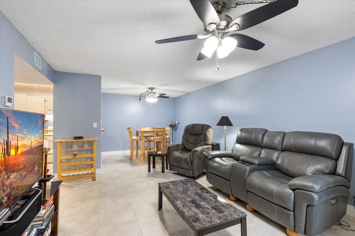 6559 Chasewood Drive C