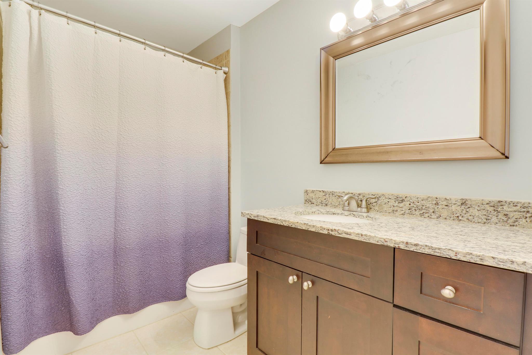 141 E Riverside Drive 9b