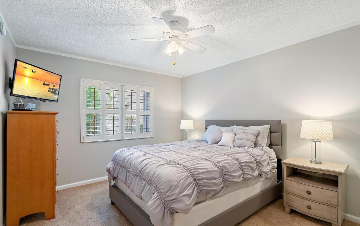 266 Village Boulevard 6102