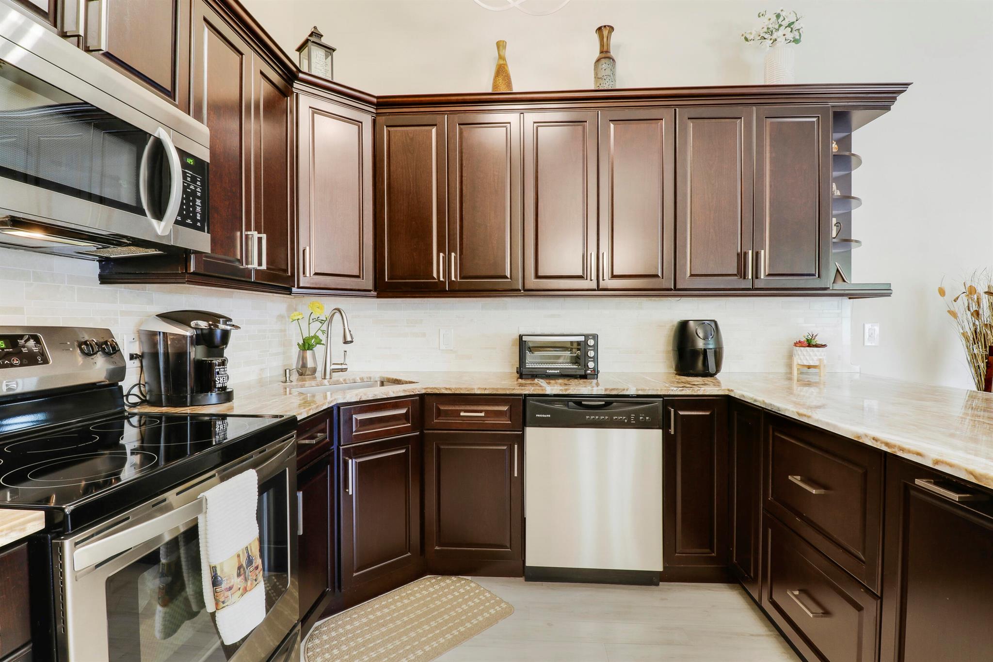 5324 Eagle Lake Drive