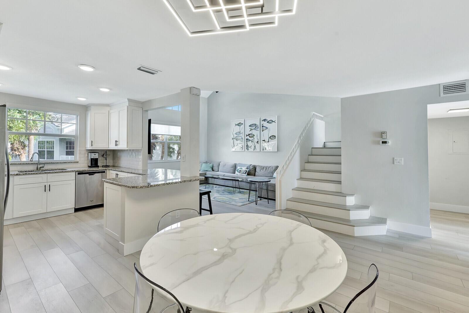 1805 Mainsail Circle