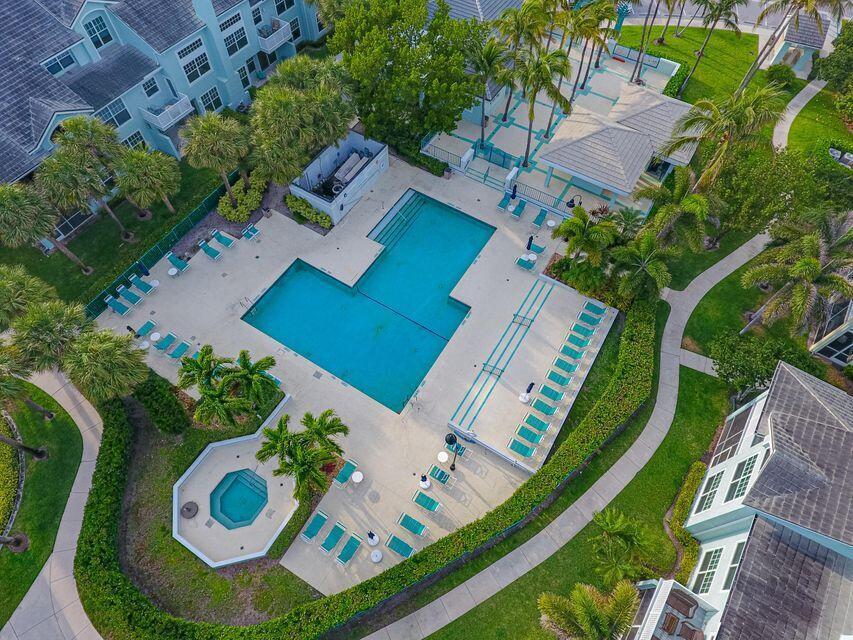 1805 Mainsail Circle