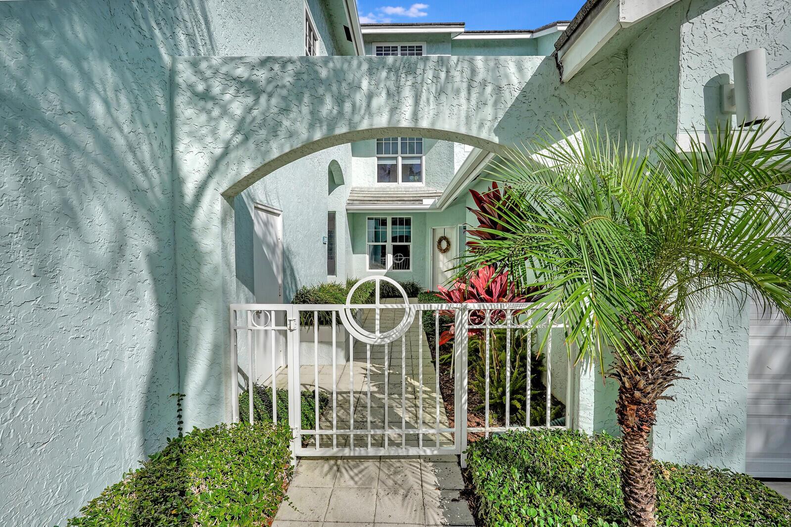 1805 Mainsail Circle