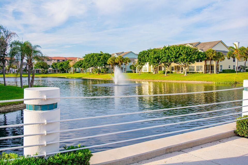 1805 Mainsail Circle