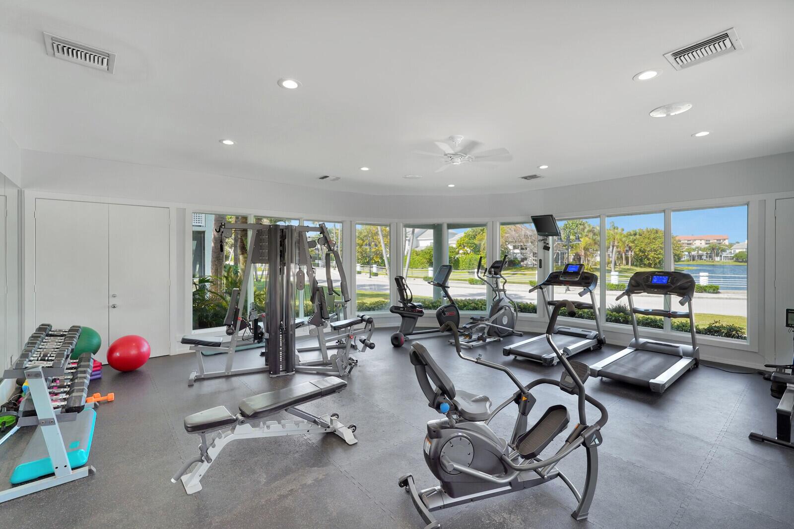 1805 Mainsail Circle