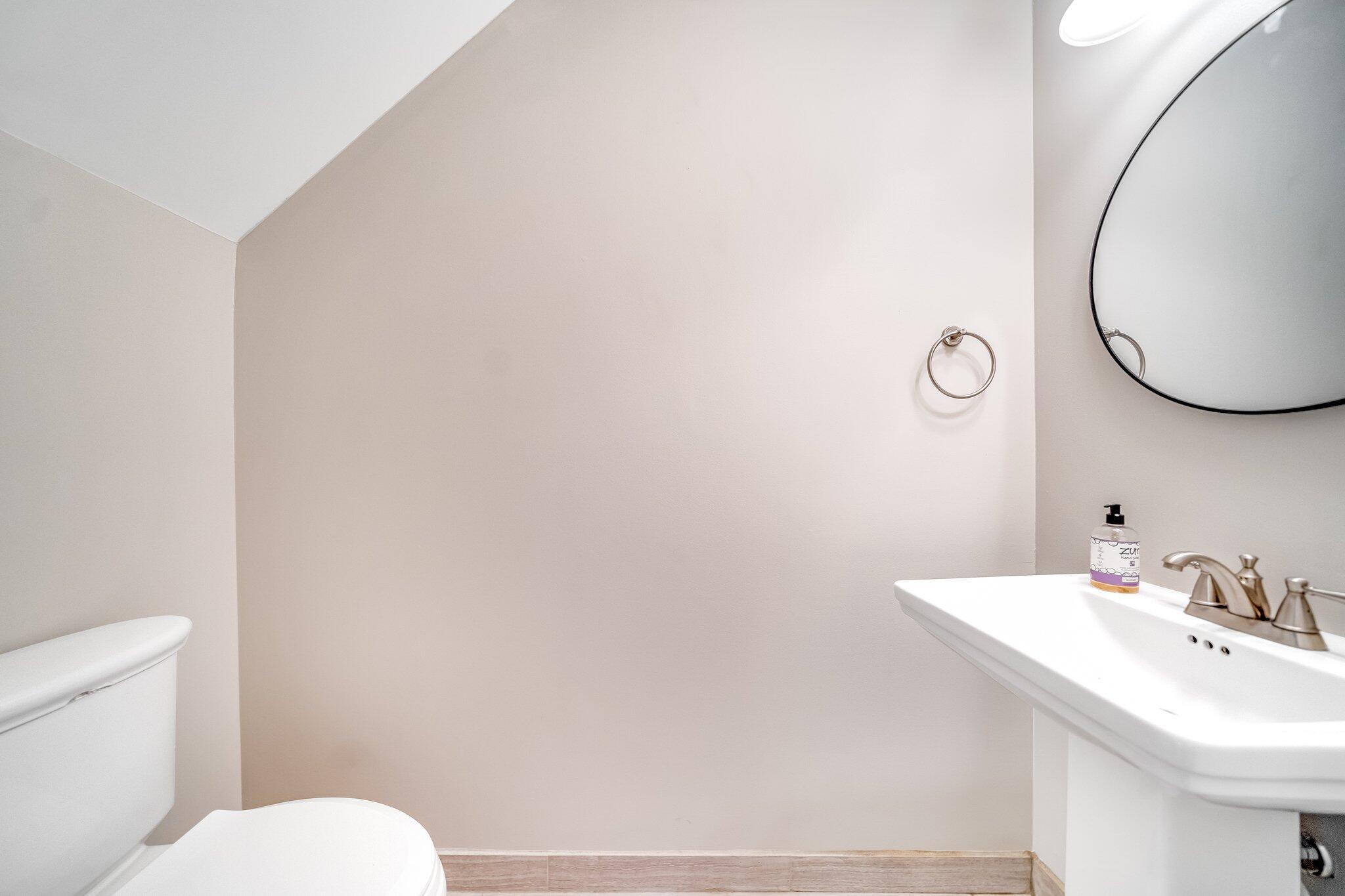 5535 Pageant Place 14