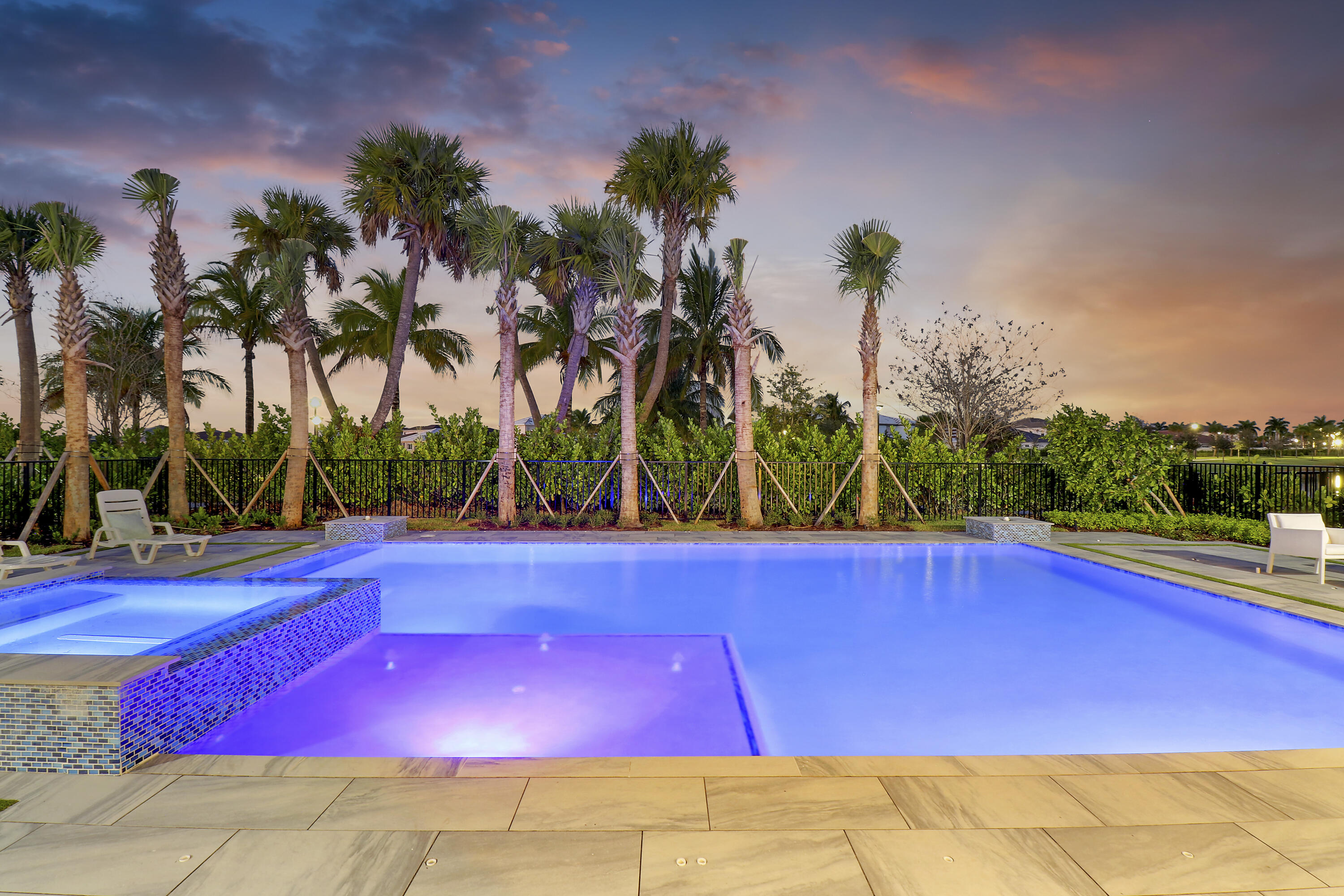 9194 Crestview Circle