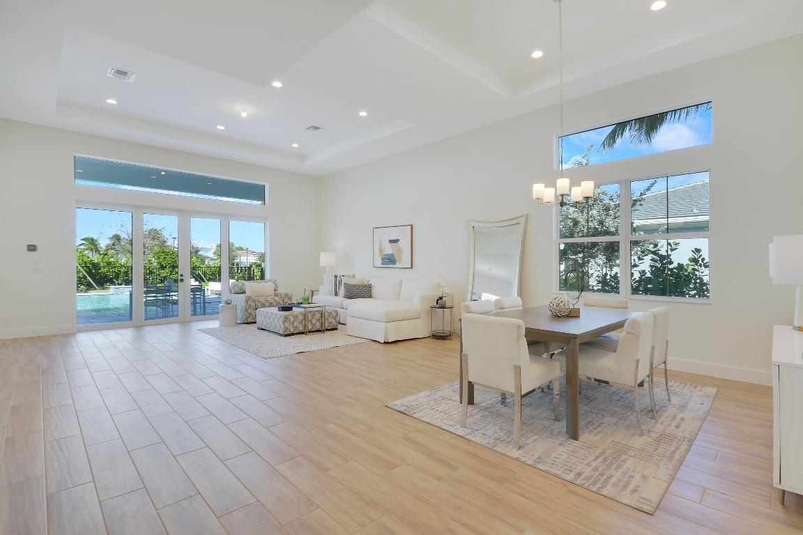 9194 Crestview Circle