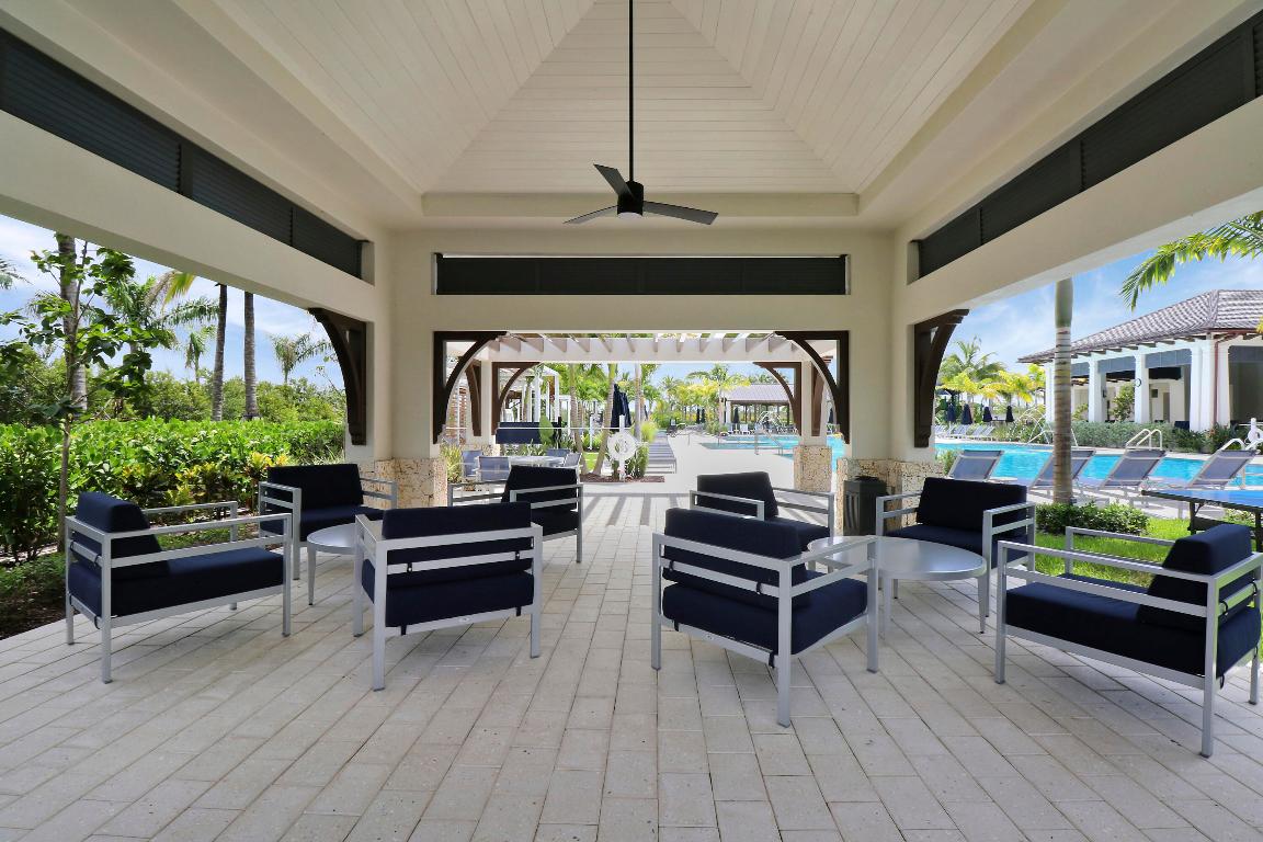 9194 Crestview Circle