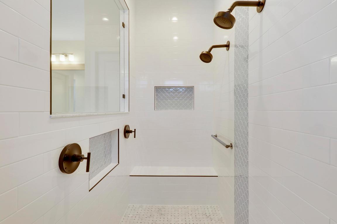 9194 Crestview Circle