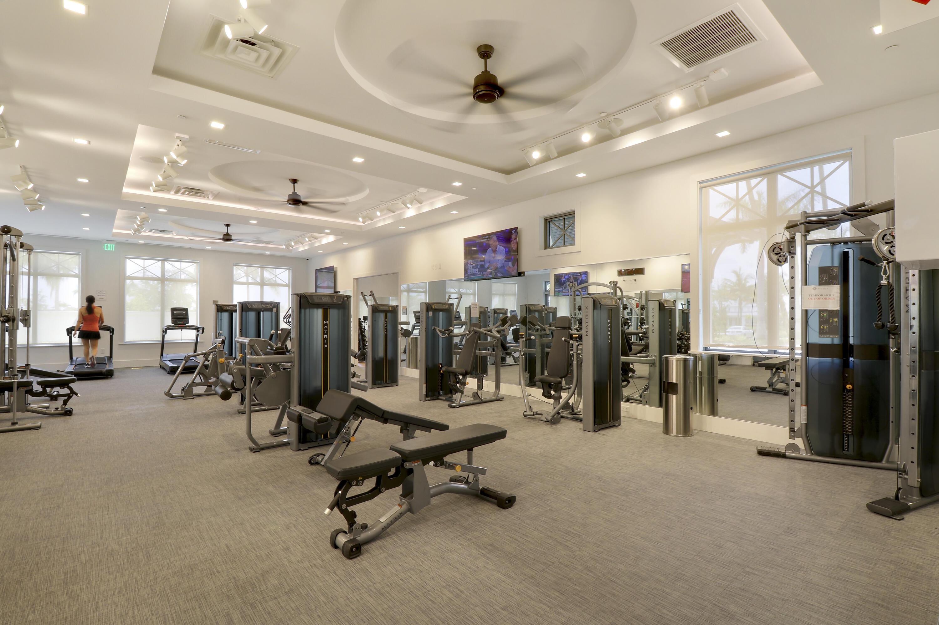 9194 Crestview Circle