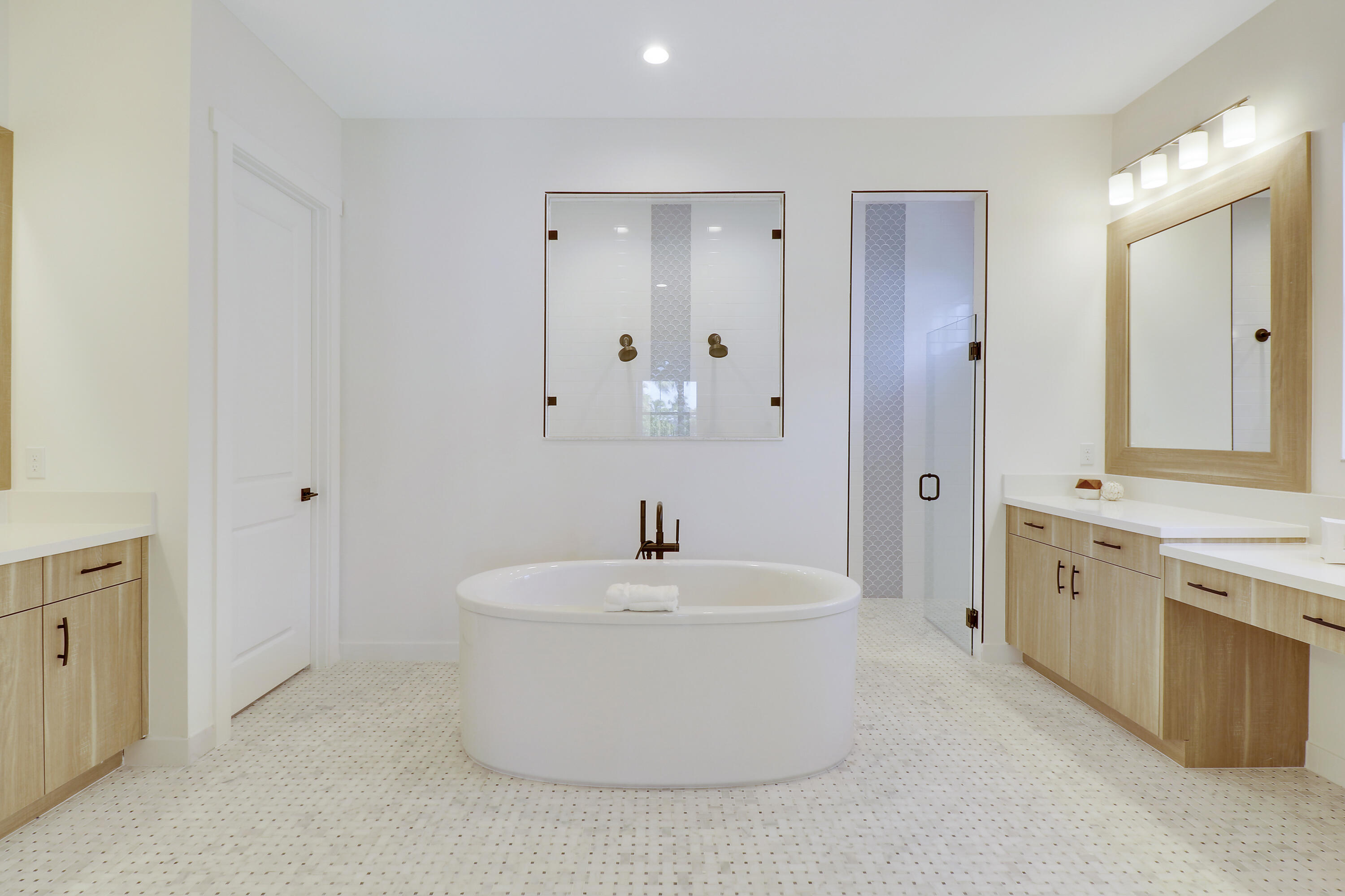 9194 Crestview Circle