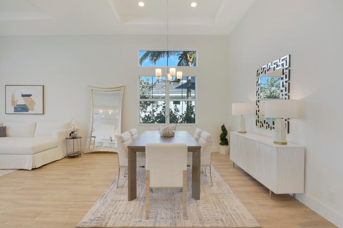 9194 Crestview Circle