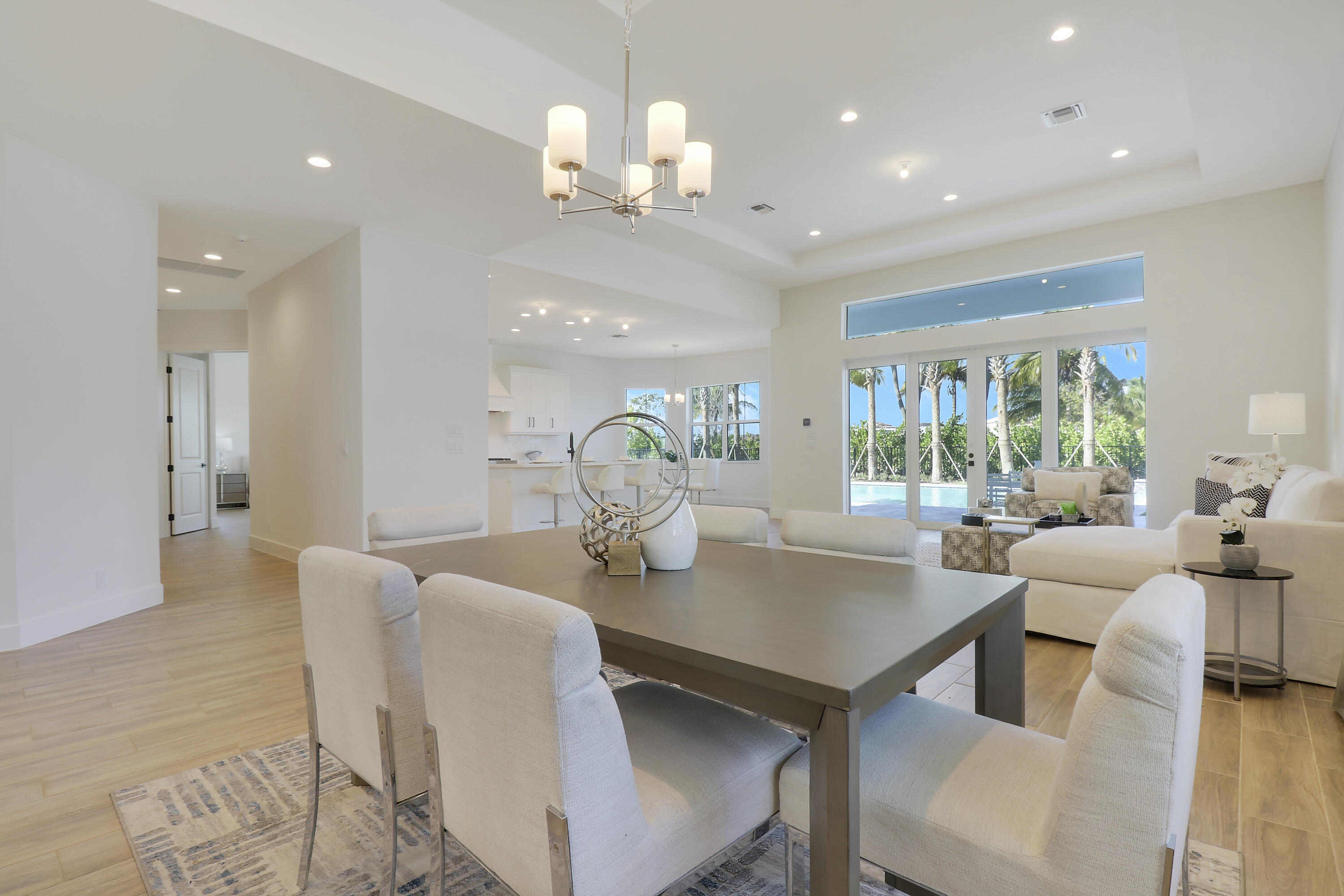 9194 Crestview Circle