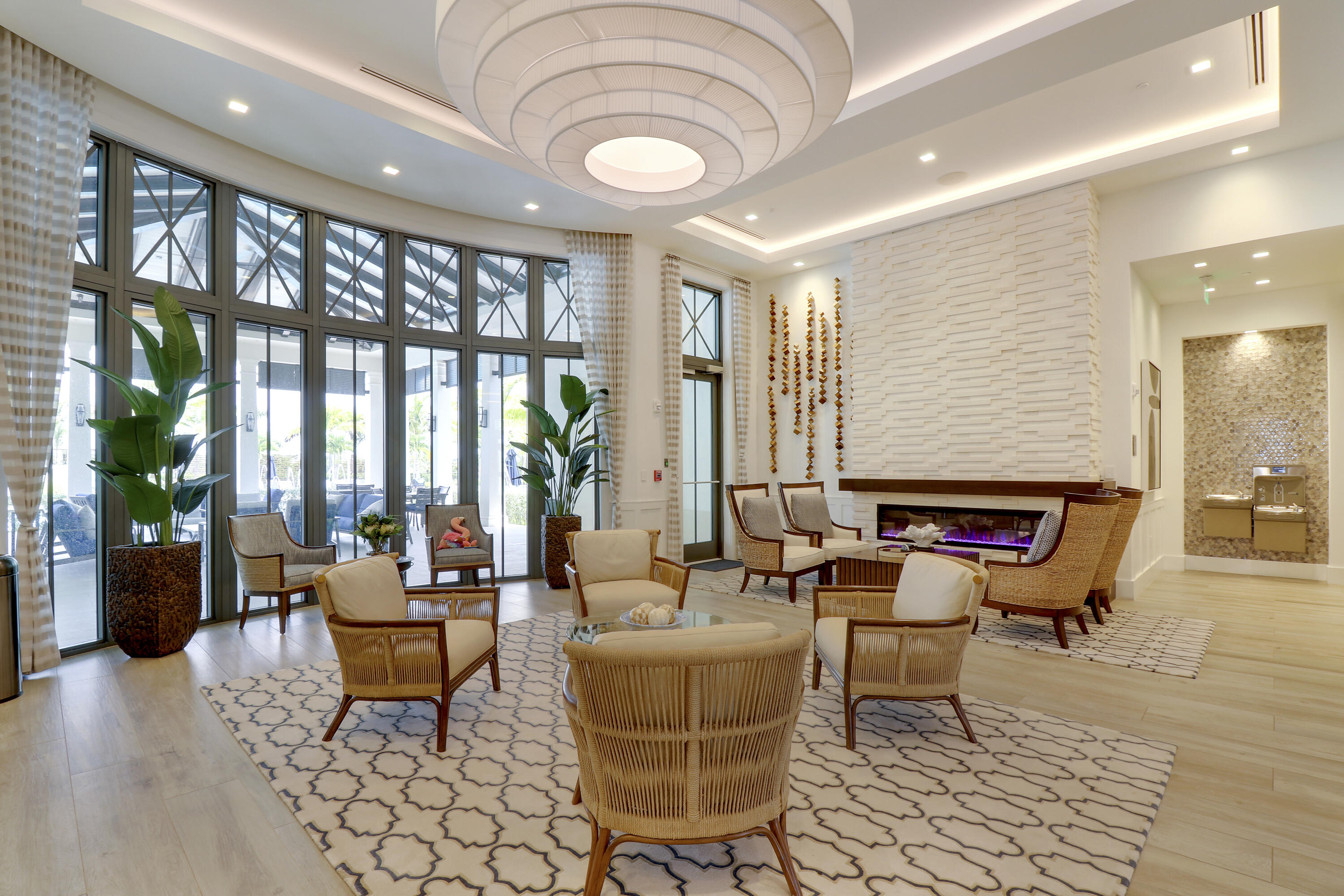 9194 Crestview Circle