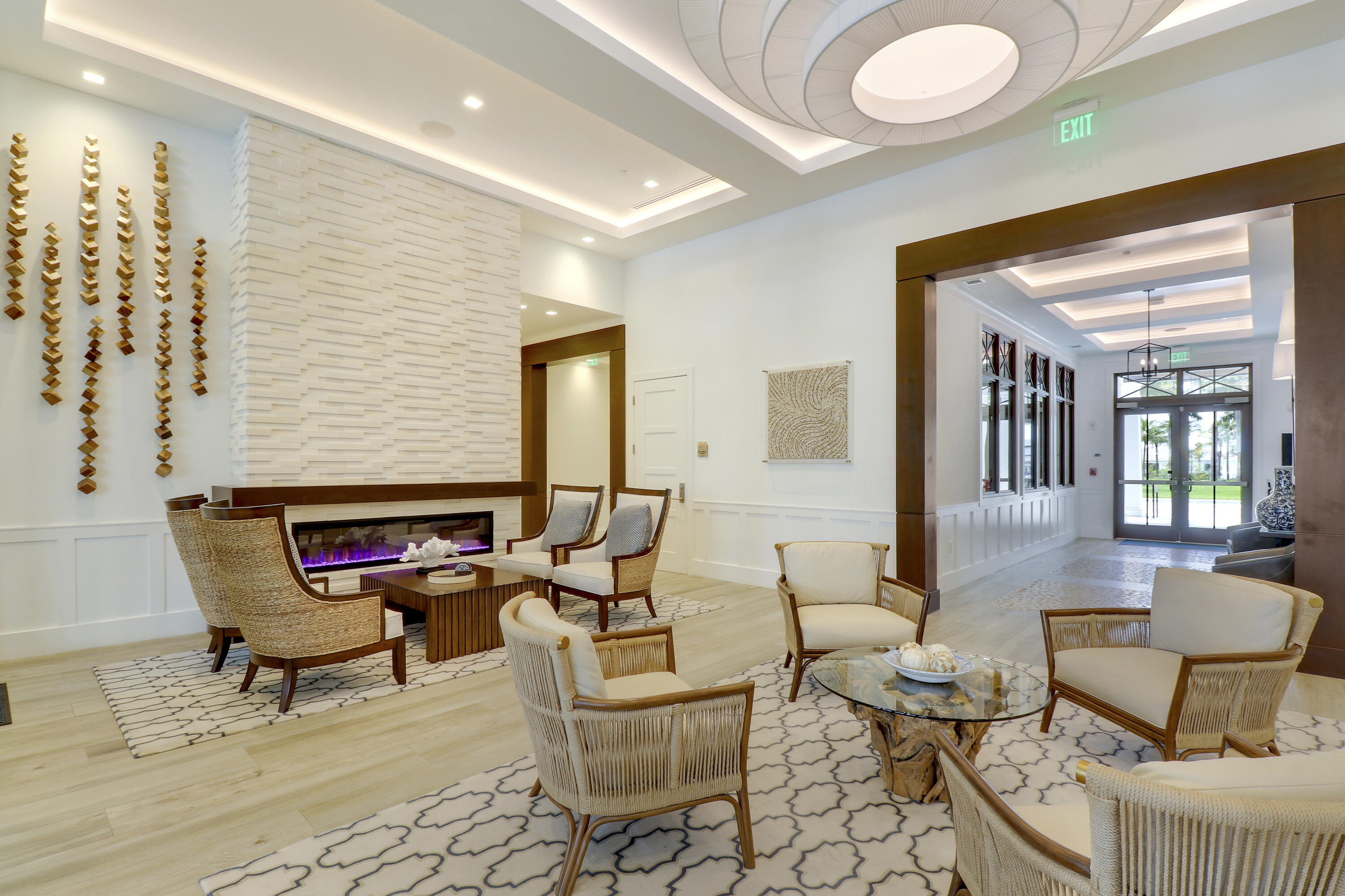 9194 Crestview Circle