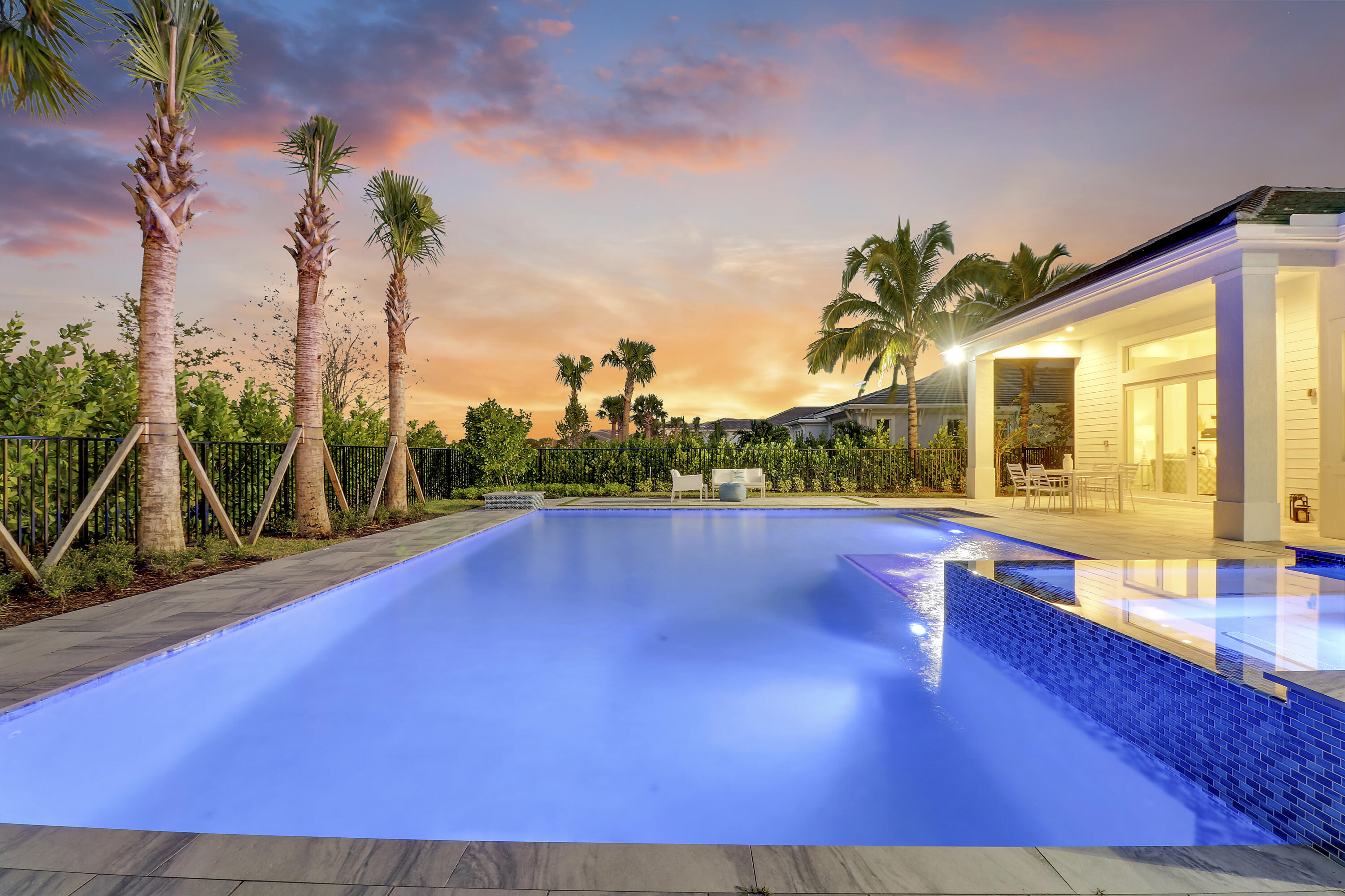 9194 Crestview Circle