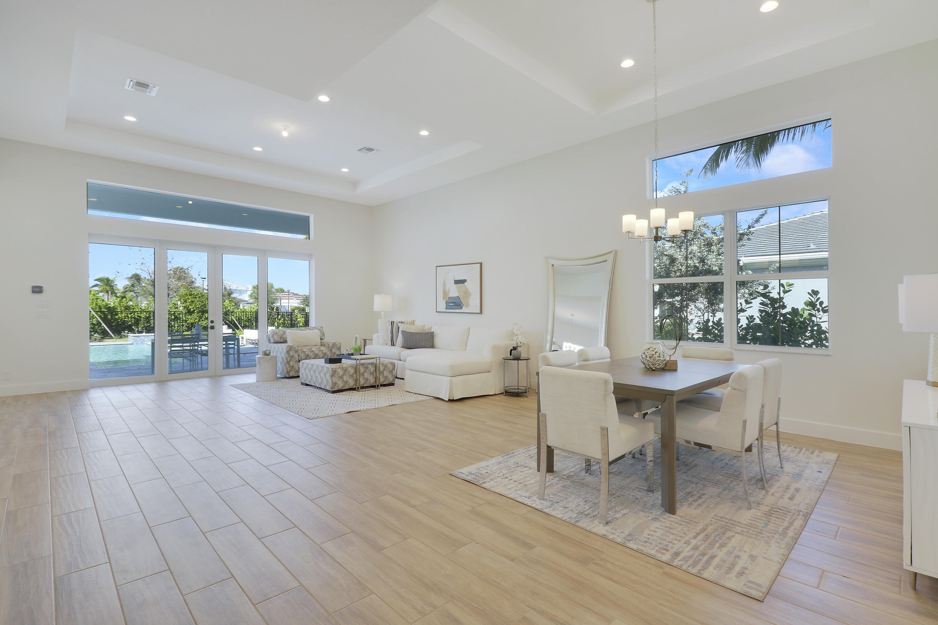 9194 Crestview Circle