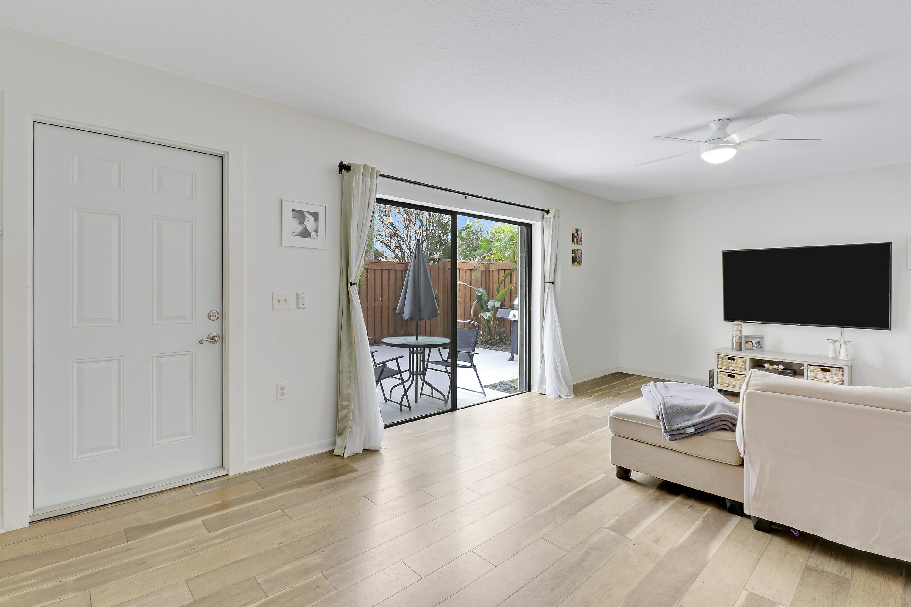 3900 County Line Road 12c