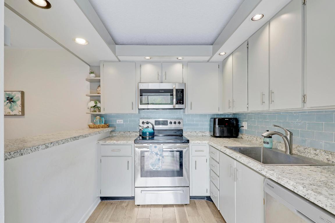 3900 County Line Road 12c