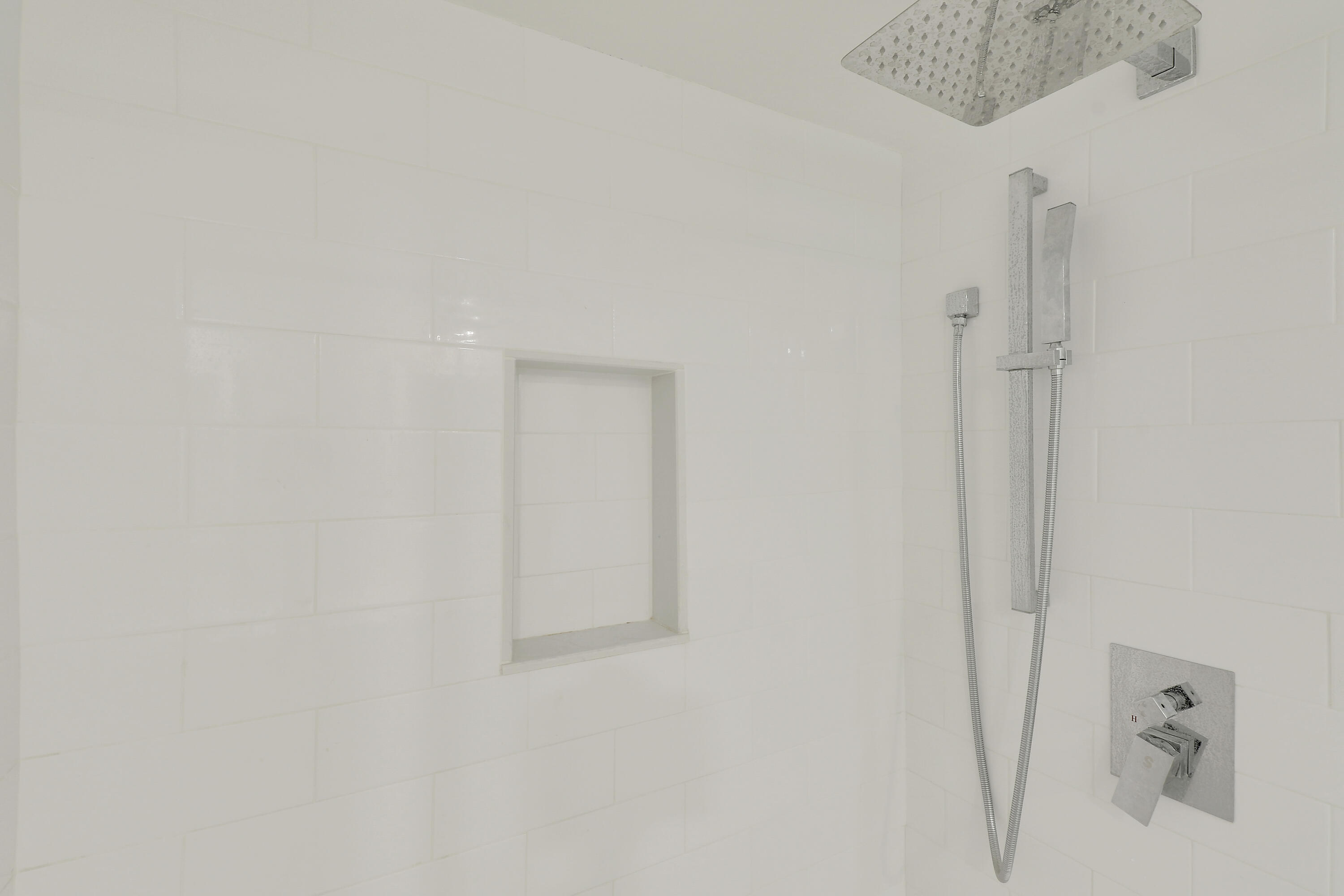 3900 County Line Road 12c