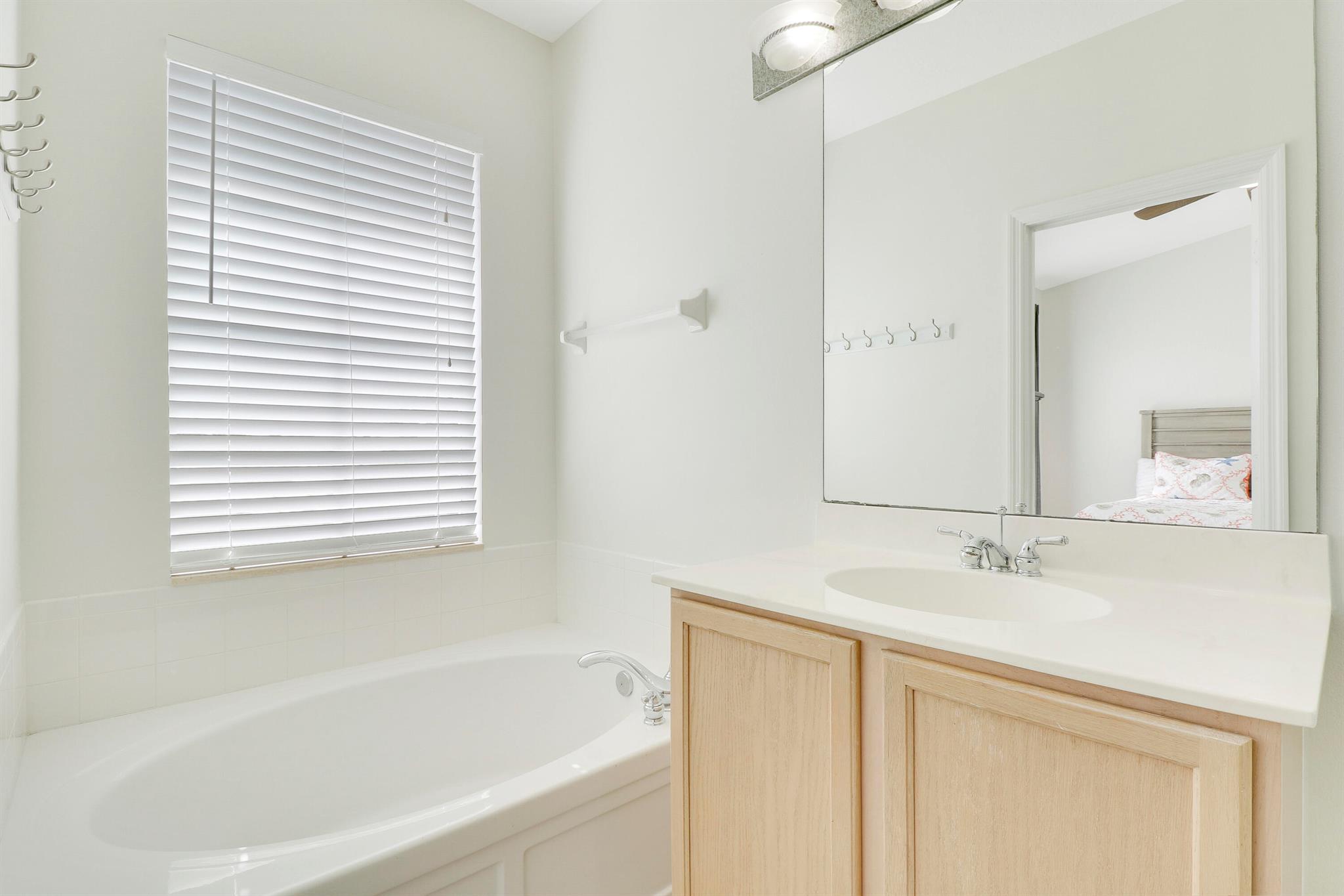 123 E Thatch Palm Circle