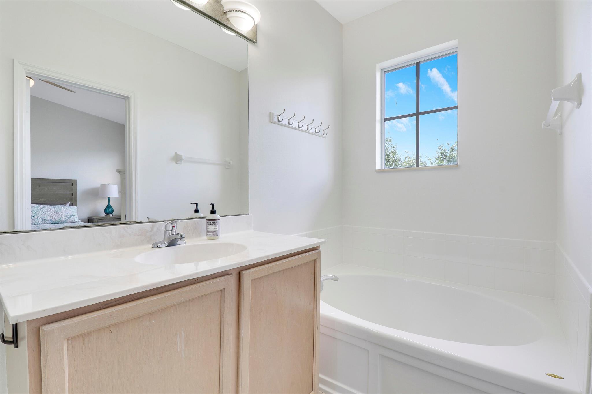 123 E Thatch Palm Circle