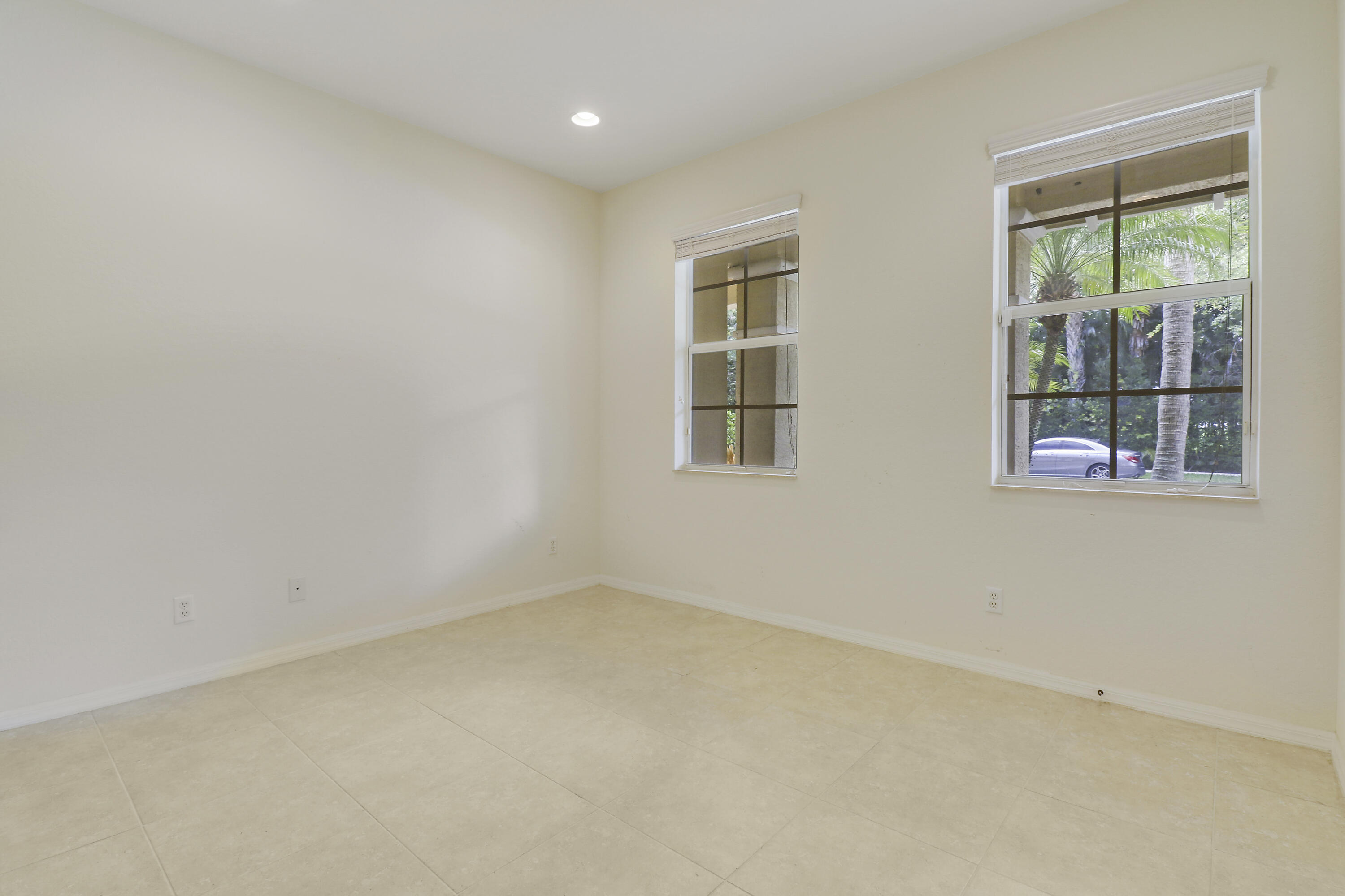 265 Indian Creek Parkway 107