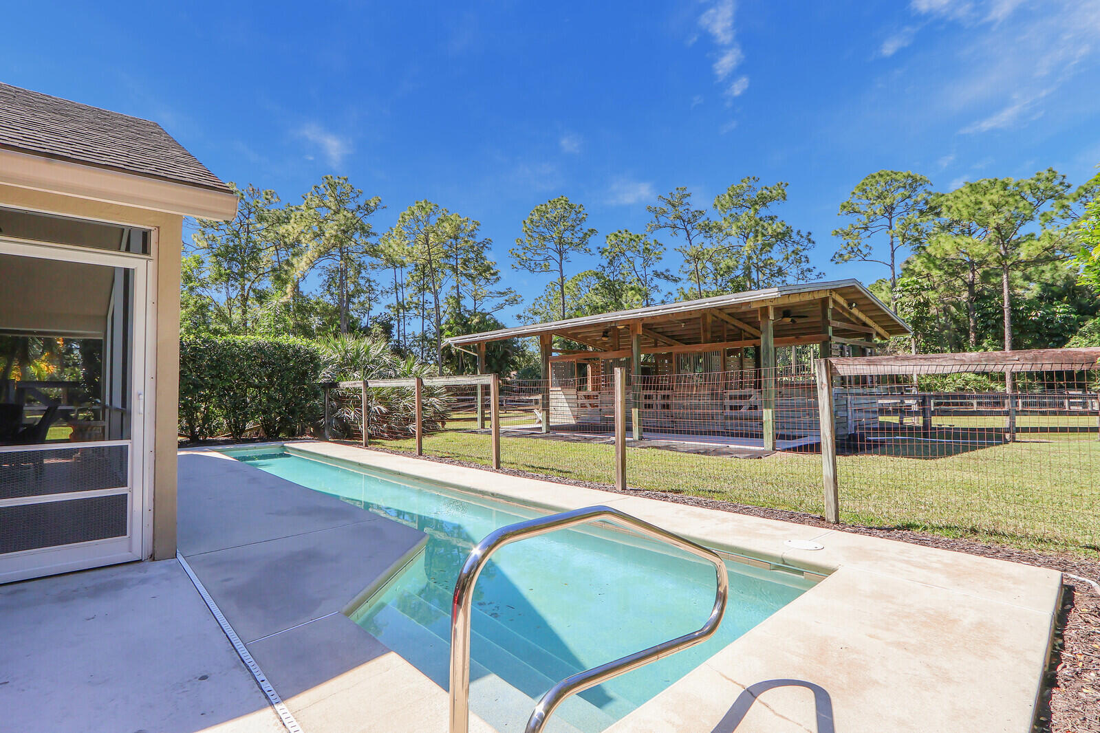 15595 Mellen Lane