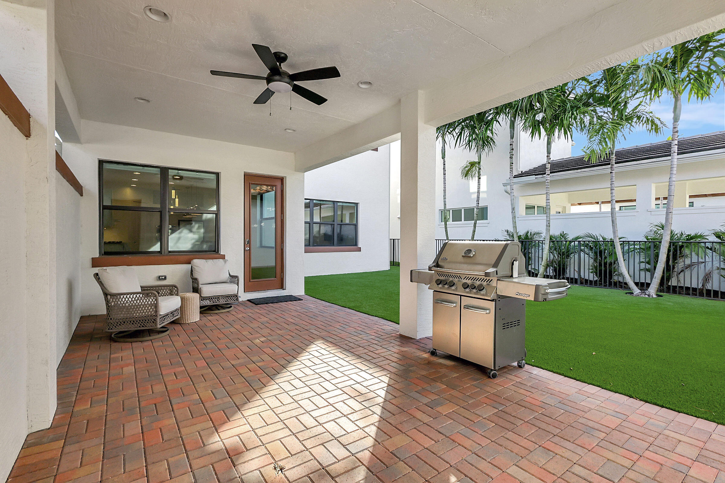 8055 Hobbes Way