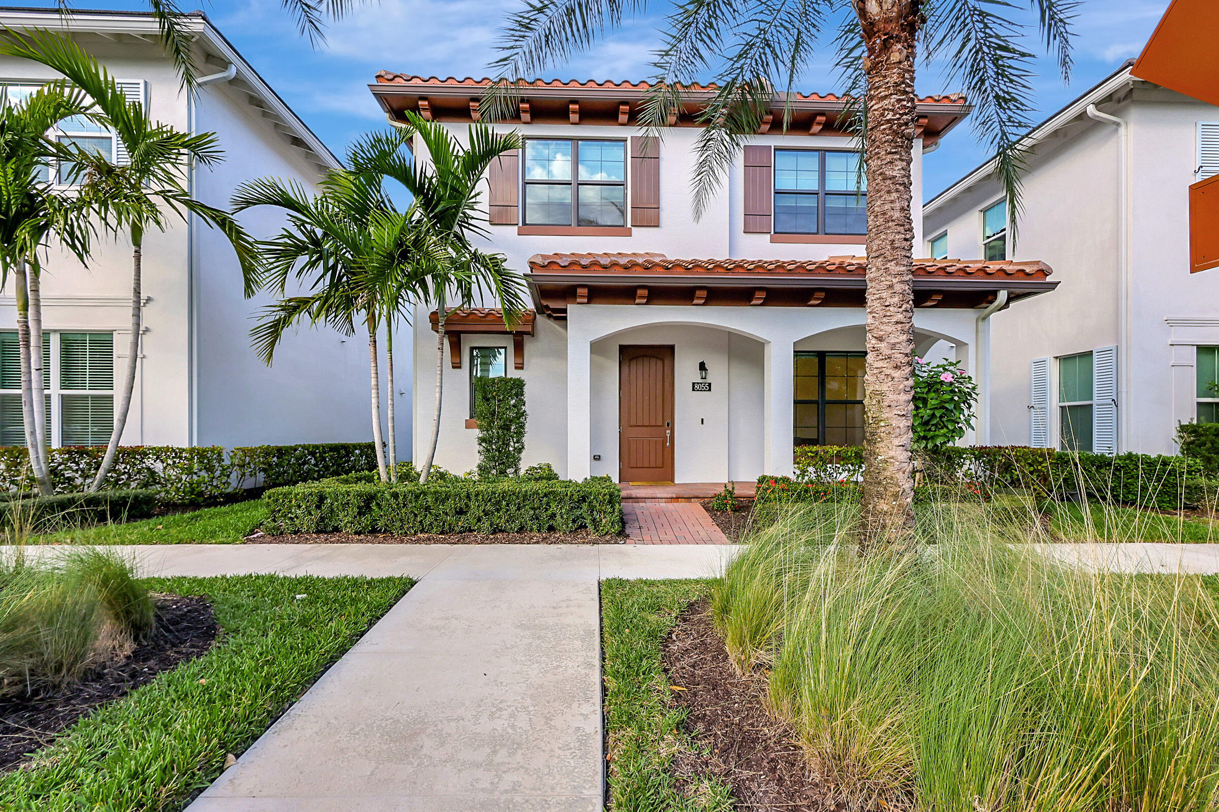 8055 Hobbes Way