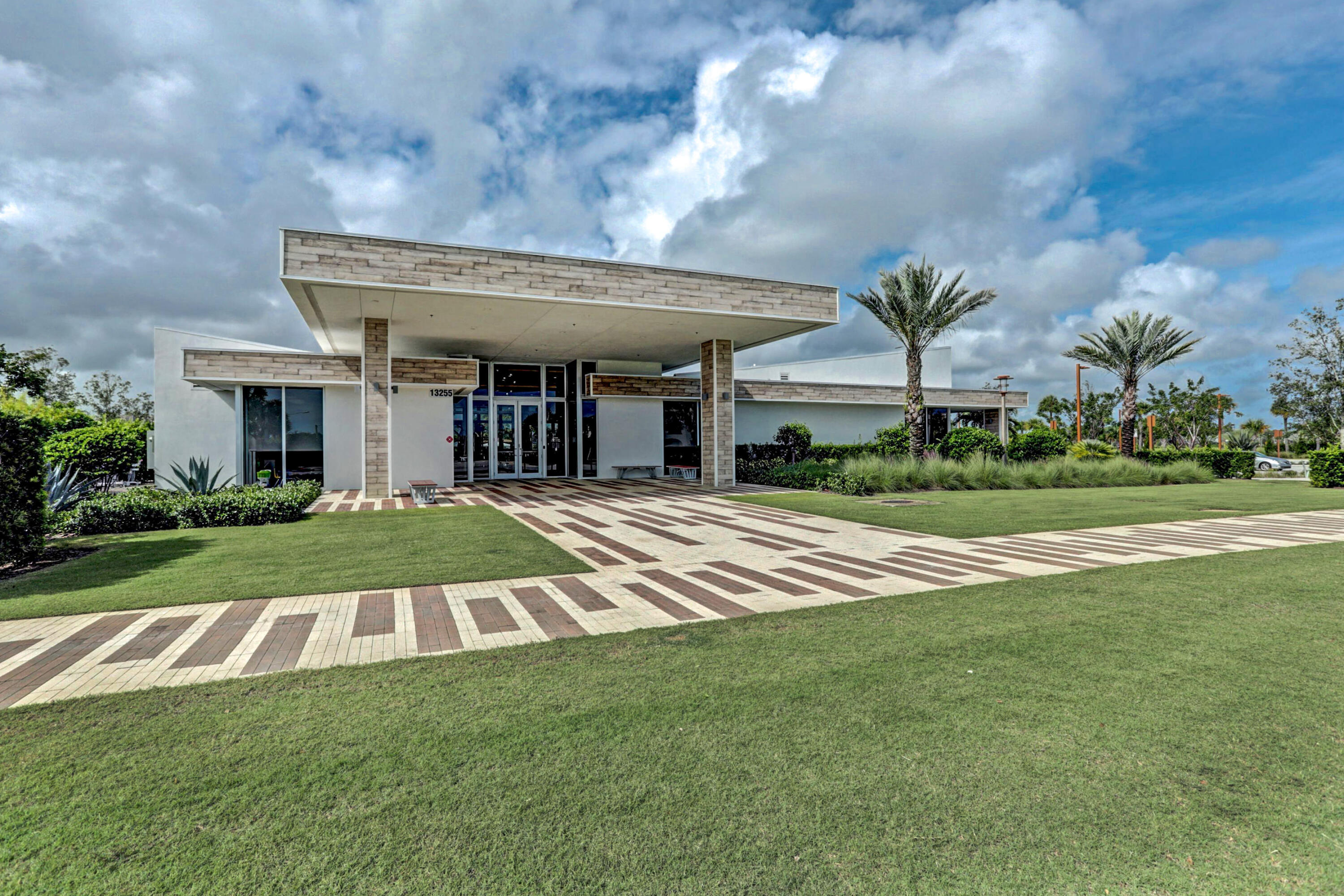 8055 Hobbes Way