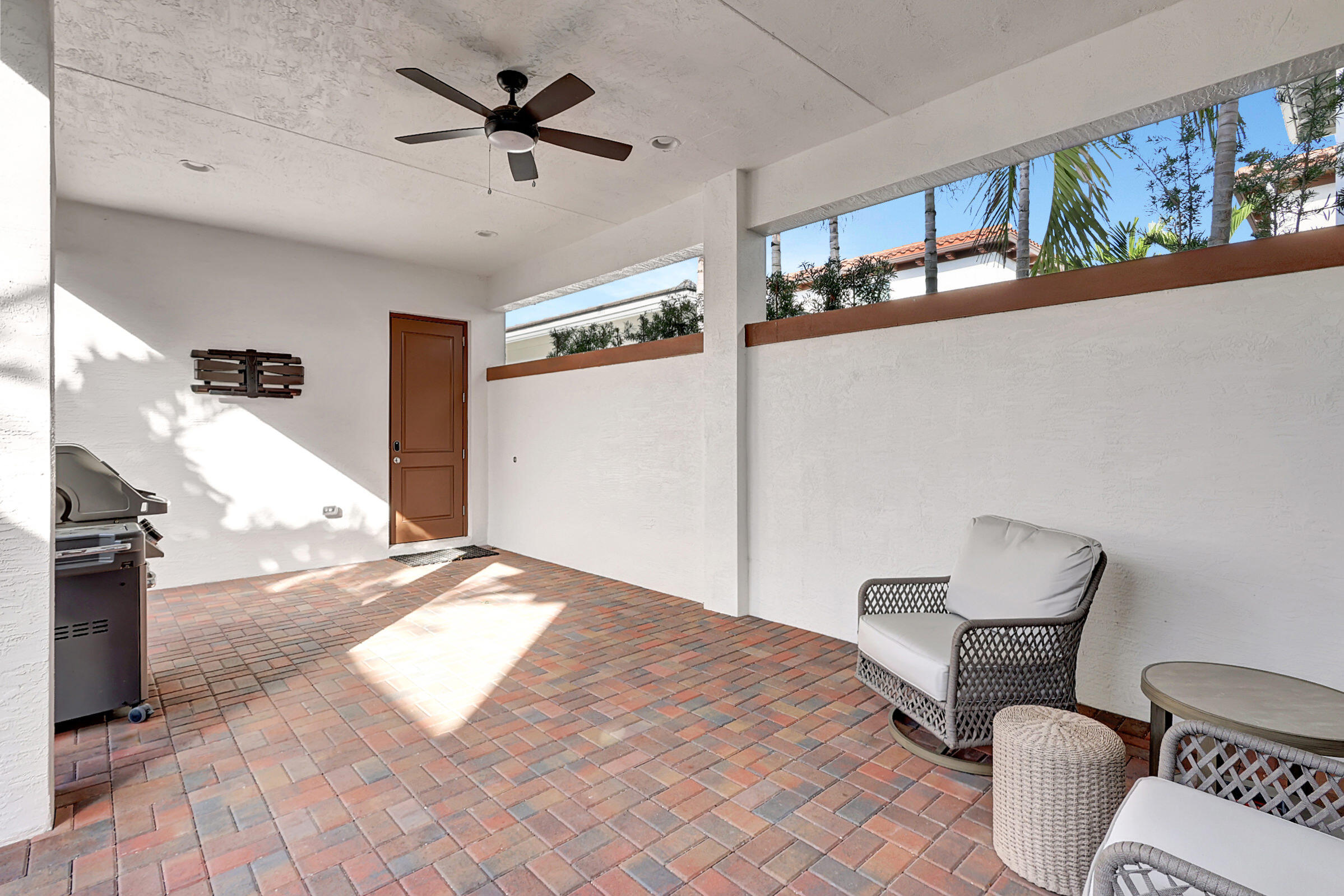 8055 Hobbes Way