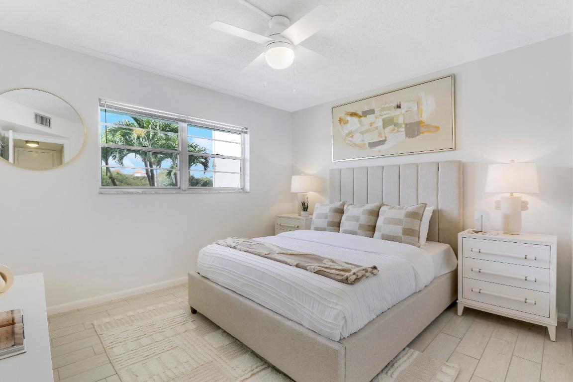 52 Yacht Club Drive 203