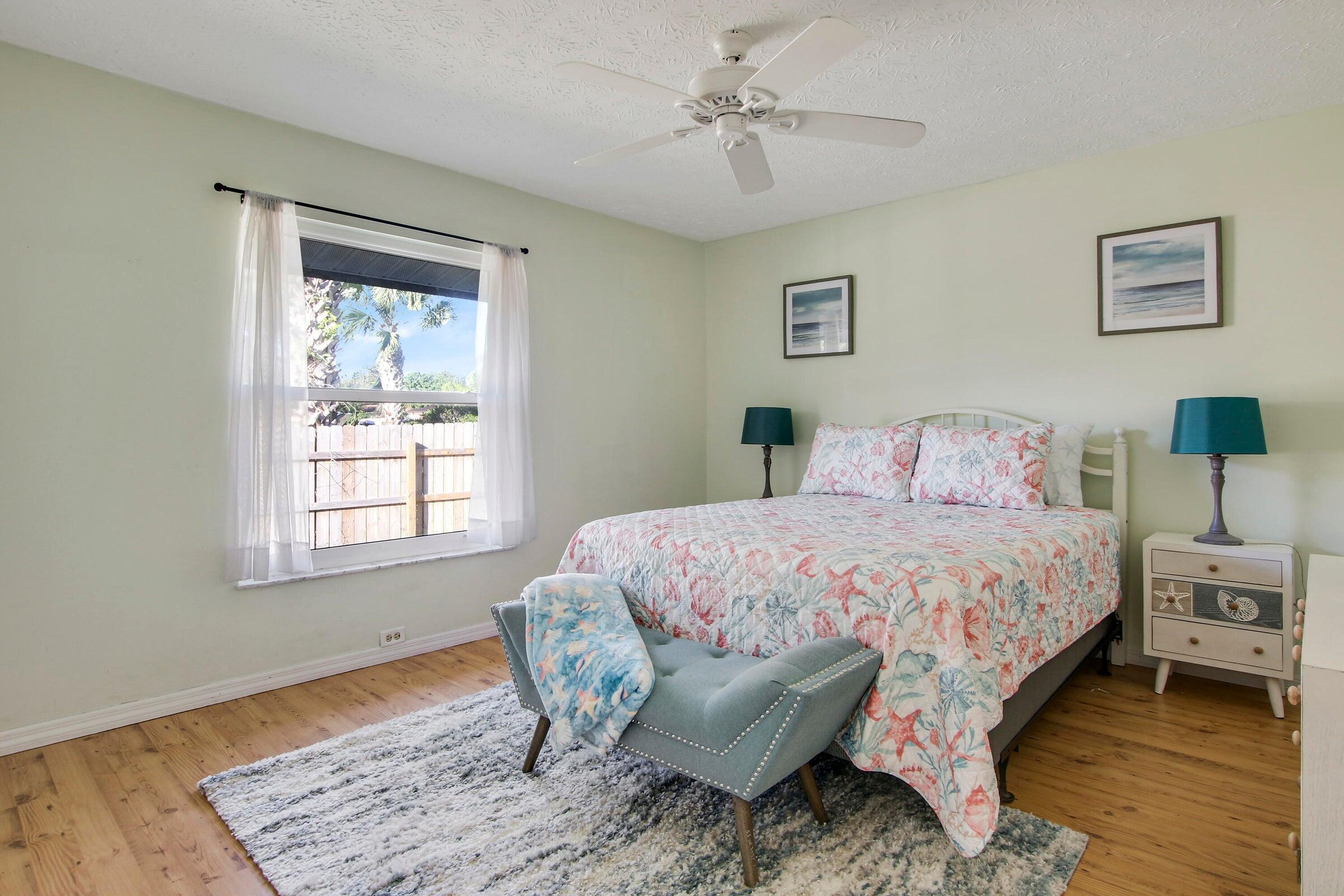 8148 SE Coconut Street