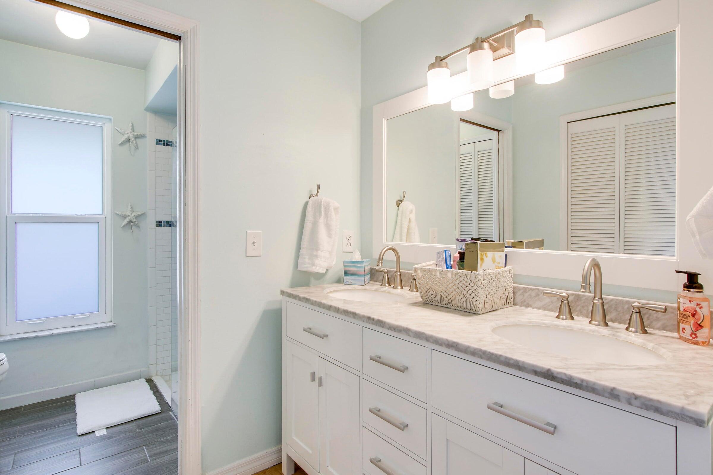 8148 SE Coconut Street